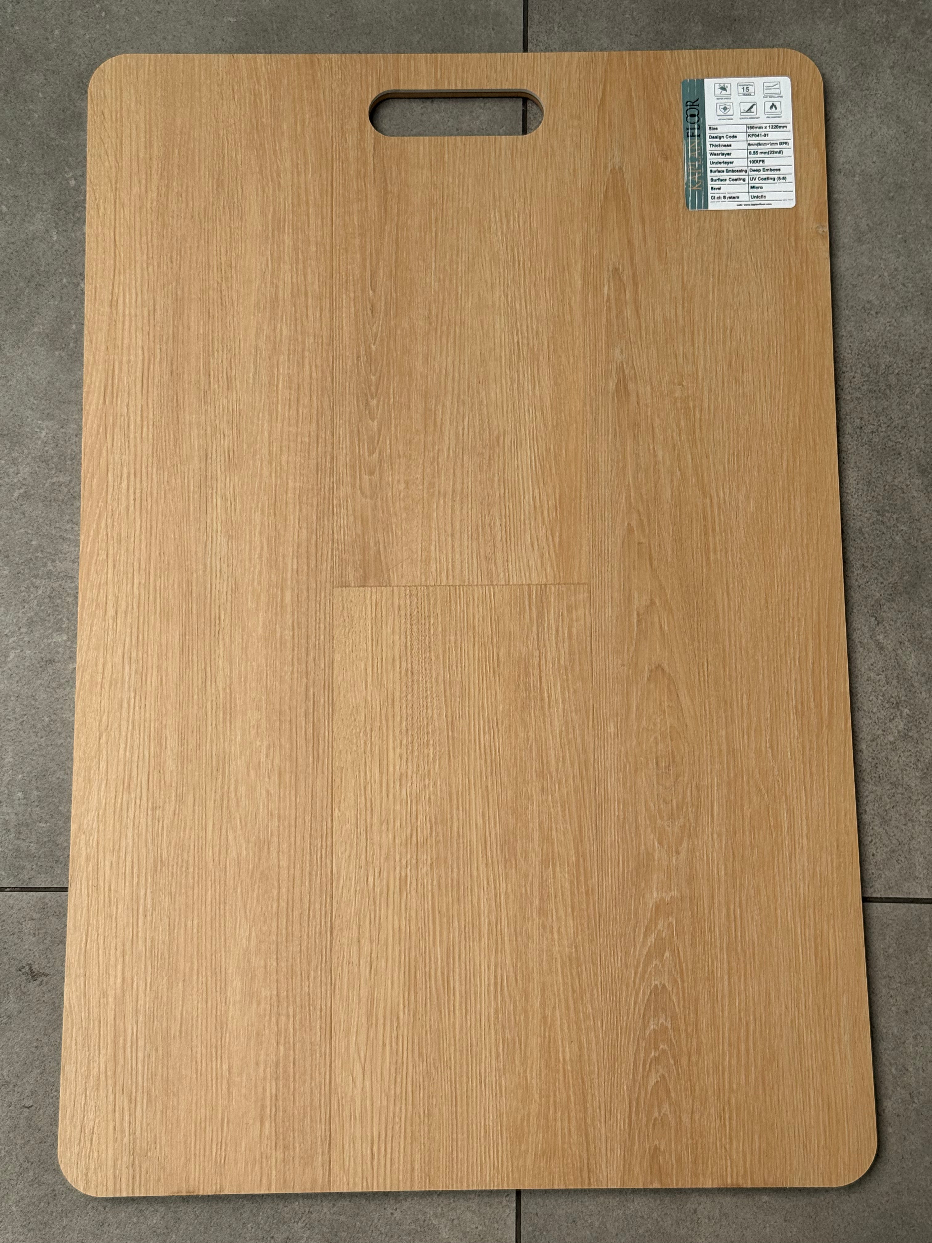 Sand Eiche SPC Vinylboden – Wasserfester Klick Vinylboden 6 mm