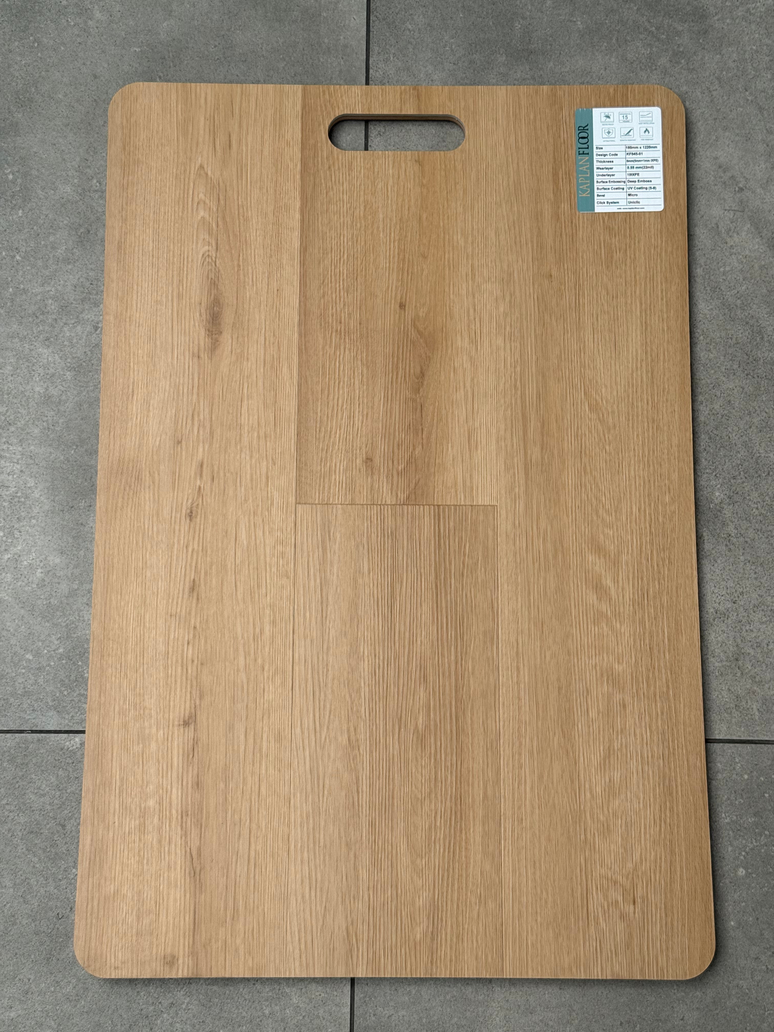 Klassik Eiche SPC Vinylboden – Wasserfester Klick Vinylboden 6 mm