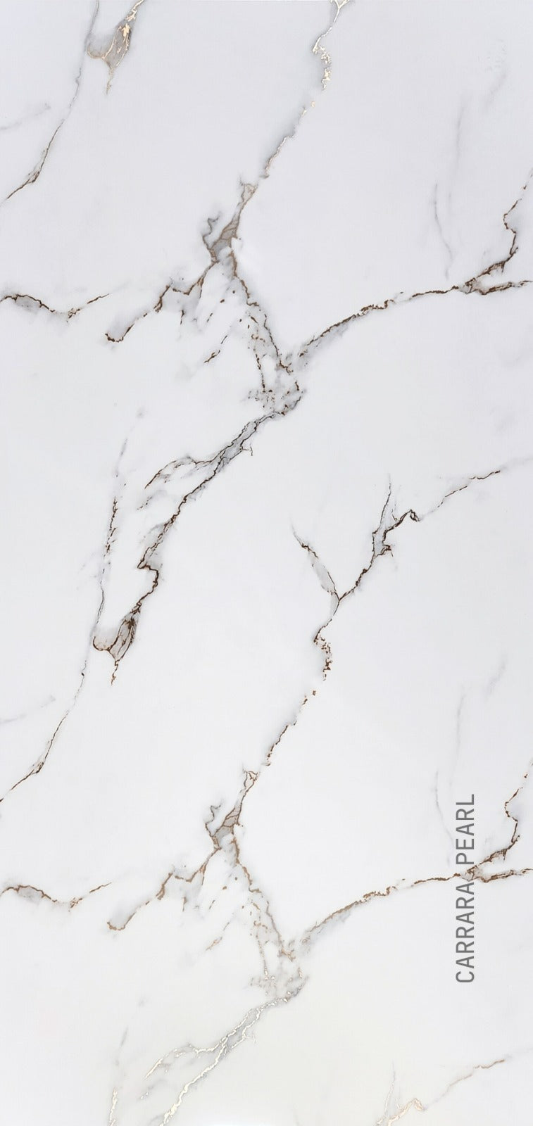 Carrara Pearl PVC Wandpaneel 260 x 122 cm – Weiße Marmoroptik mit feinen Gold- und Grauakzenten